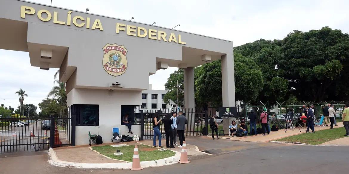 Movimentação na Polícia Federal após a prisão do ex-presidente Jair Bolsonaro (Valter Campanato/Agência Brasil)