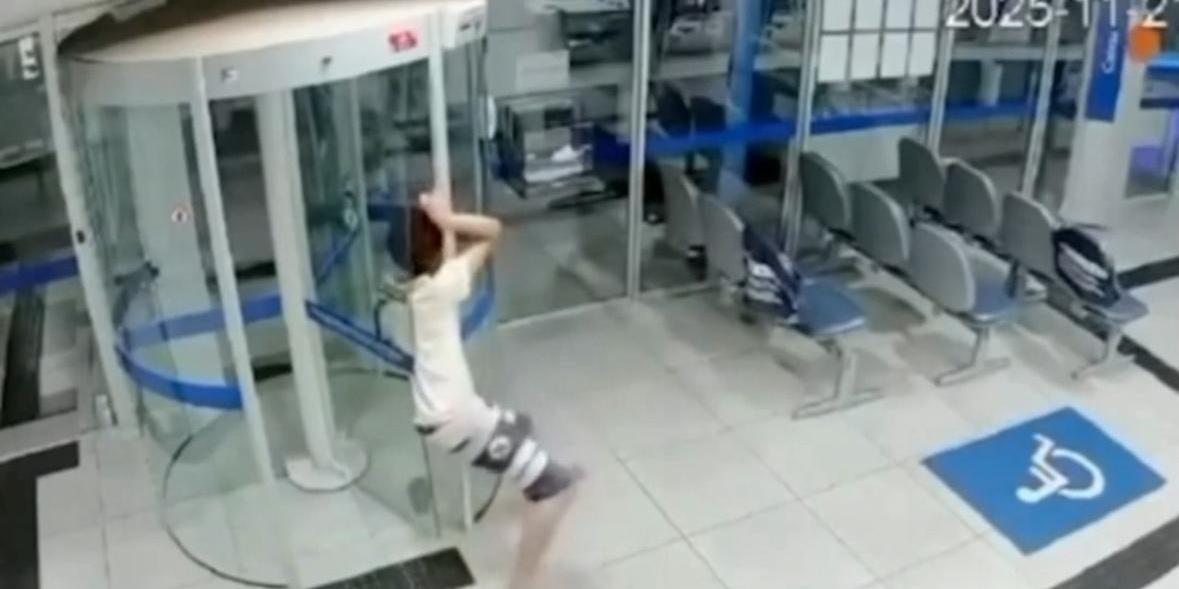 Suspeito apresentava sinais de uso de álcool ou drogas, diz a PM (Reprodução/ Redes Sociais)