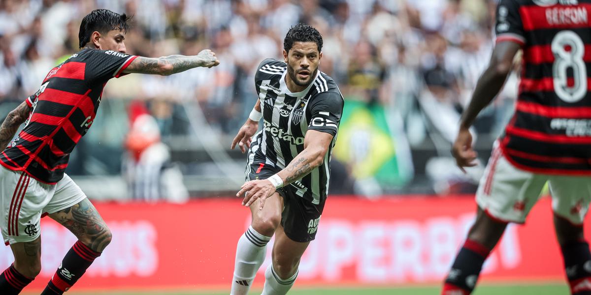 Hulk esteve em campo no título da Copa do Brasil do Flamengo sobre o Atlético, na Arena MRV (Fotos: Pedro Souza / Atlético)