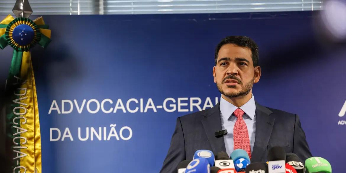 Advogado-geral da União foi indicado por Lula para vaga no STF (José Cruz/Agência Brasil)