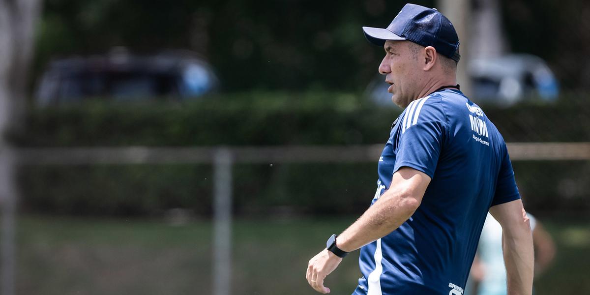 Treinador da Raposa tem muitas opções para a vaga de Romero (Foto: Gustavo Aleixo/Cruzeiro)