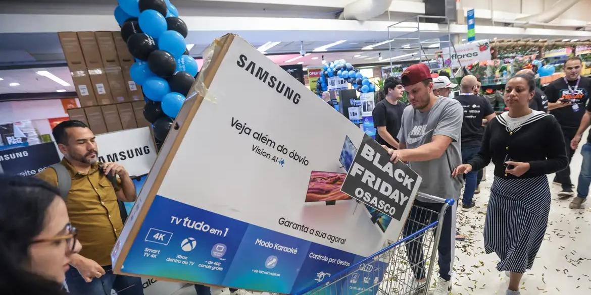 O monitoramento, referente a esta quarta-feira (26) e quinta-feira (27), mostra que problemas na entrega lideram o ranking das reclamações, respondendo por 25,29% de todos os registros (Paulo Pinto/Agência Brasil)