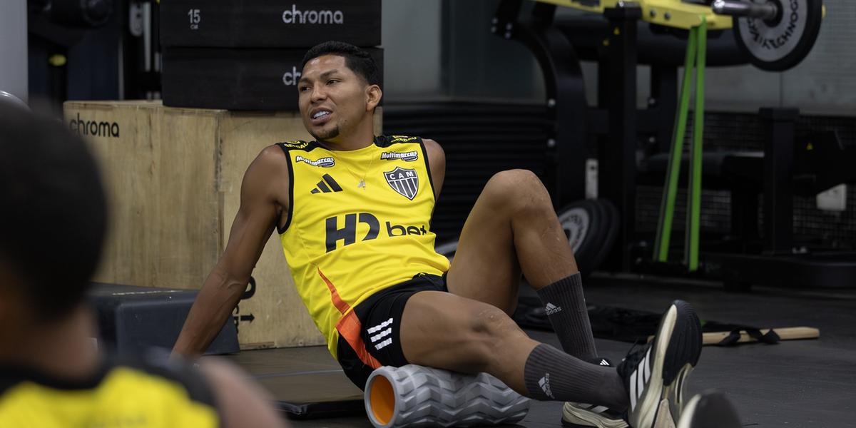 Rony fica à disposição de Sampaoli após cumprir suspensão na derrota contra o Fortaleza (Daniela Veiga / Atlético)