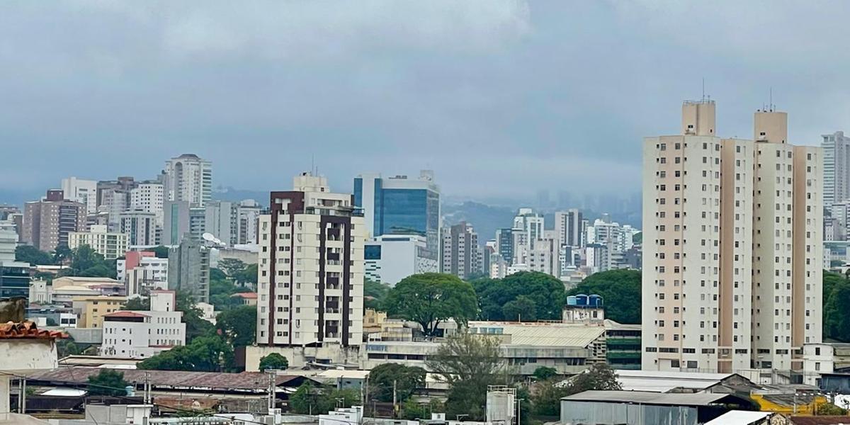 Céu amanheceu nublado em BH nesta quarta (Valéria Marques/Hoje em Dia)