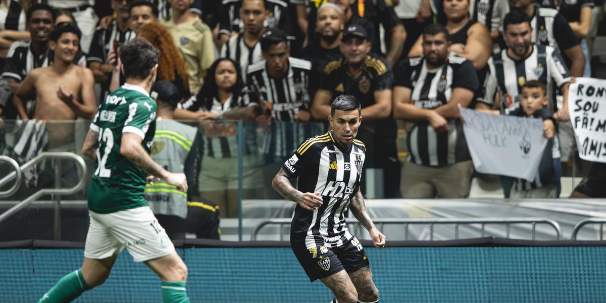 Torcida que foi ao estádio acompanhou mais uma partida fraca do time atleticano (Pedro Souza)