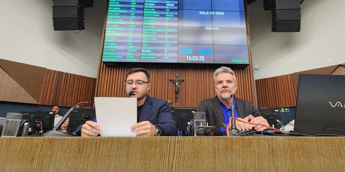 Lucas Ganem é acusado pelo Ministério Público Eleitoral de não residir em Belo Horizonte durante a campanha de 2024; vereador nega irregularidades e ainda não se manifestou sobre a decisão da Câmara (Maurício Vieira/Hoje em Dia)