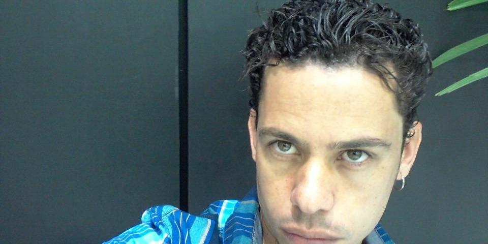 (Facebook)