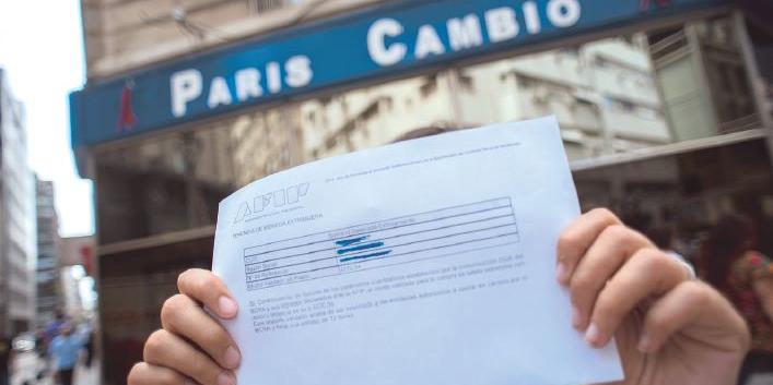  (Leo La Valaente/AFP)