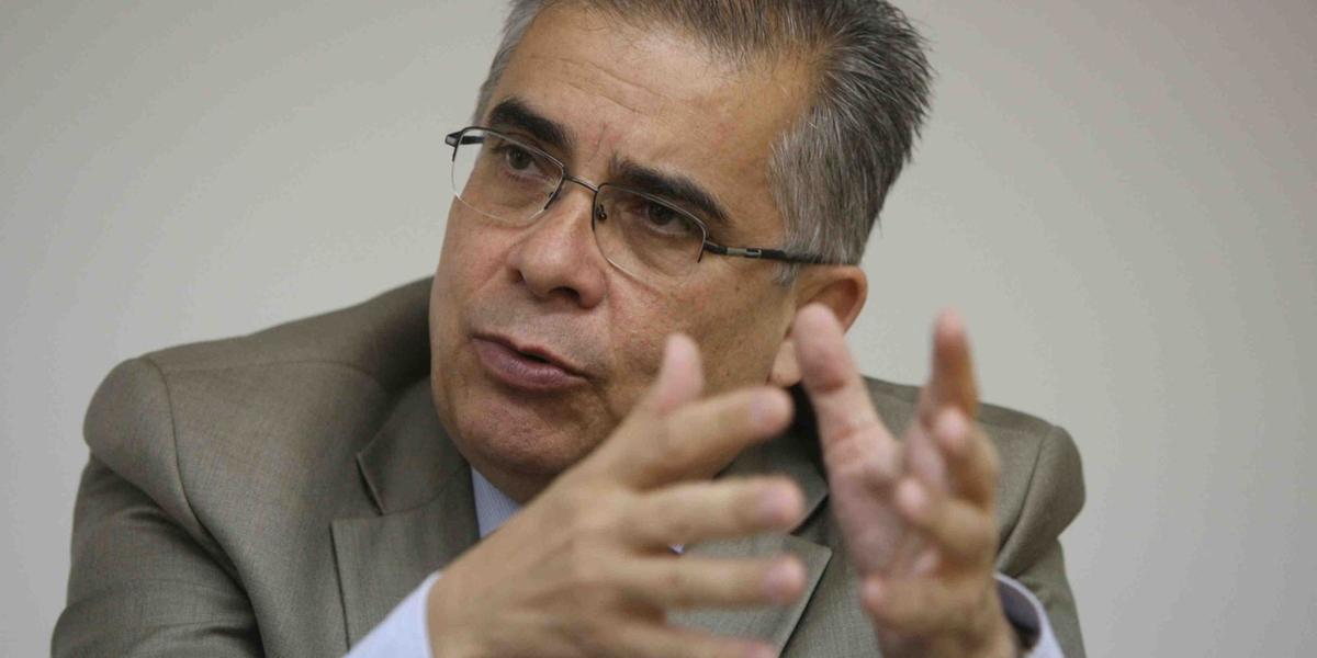 (Eugênio Moraes)