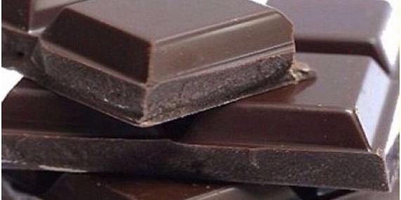 Classes mais abastadas também migraram para marcas de chocolate mais econômicas e devem optar por barras e bombons (Instagram/Reprodução)