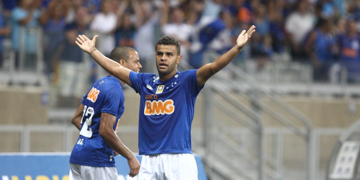 (LUIZ COSTA)