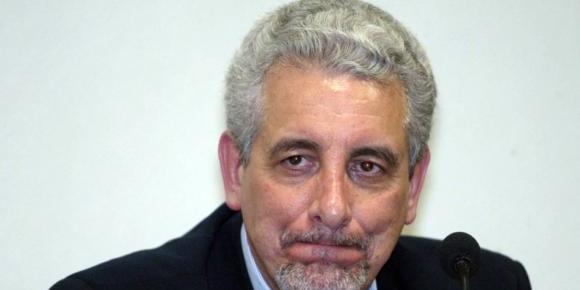  (Antonio Cruz)