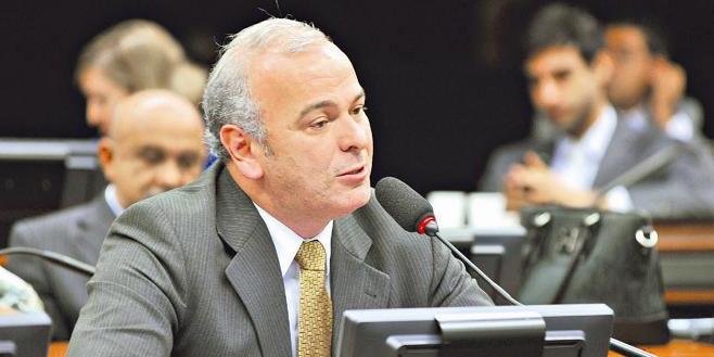 (Luis Macedo)