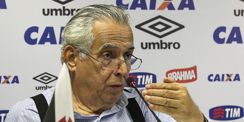 (Marcelo Sadio)