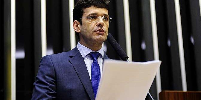  (Gustavo Lima/)
