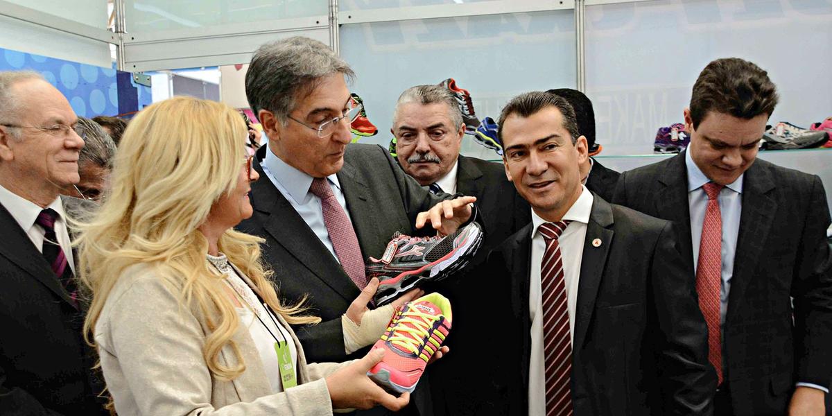 (Carlos Alberto)