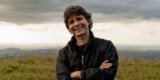 Legado deixado pelo cantor será homenageado em evento na feira de Santa Tereza, bairro onde nasceu o Clube da Esquina (Pedro David / Divulgação)