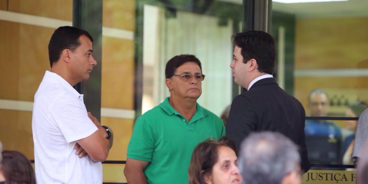  (Flávio Tavares)
