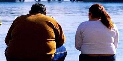 Em 2022, mais de 1 bilhão de pessoas no mundo eram obesas enquanto 43% dos adultos estavam com sobrepeso (Reprodução)