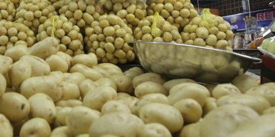 Na capital, os produtos que seguraram os preços foram a batata-inglesa (-18,88%) e as frutas (-11,60%) (Carlos Roberto)