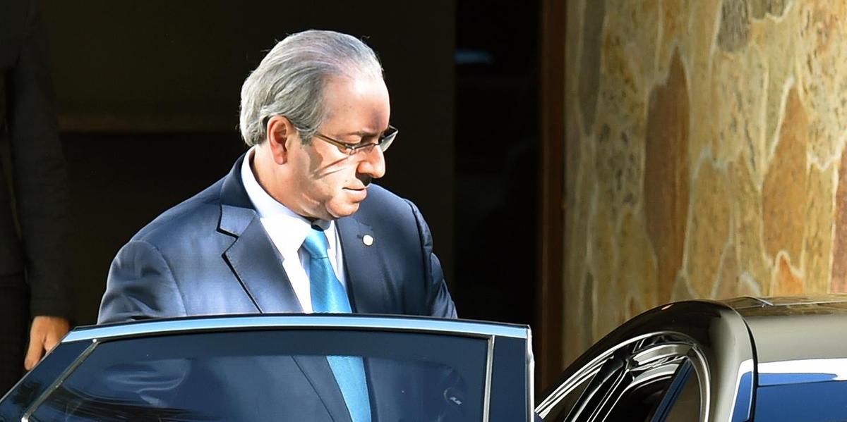 (Evaristo Sá)