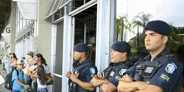 (Carlos Henrique)