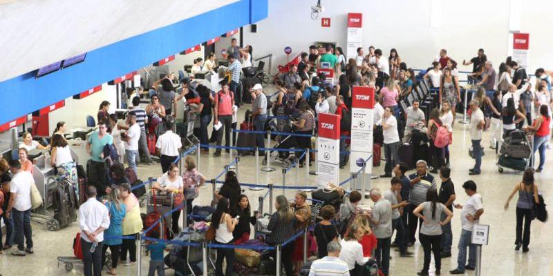 Previsão é de voos extras e maior número de passageiros (Wesley Rodrigues/Hoje em Dia)