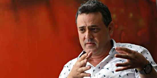 (CARLOS HENRIQUE)