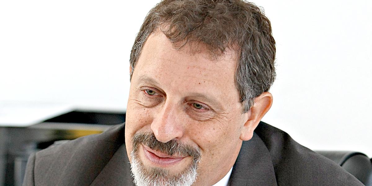  (Carlos Henrique)