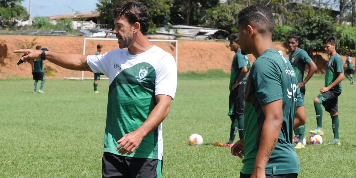 (América / Divulgação)