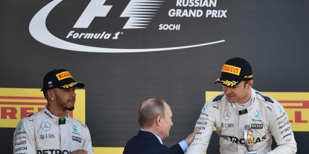 (YURI KADOBNOV/AFP)