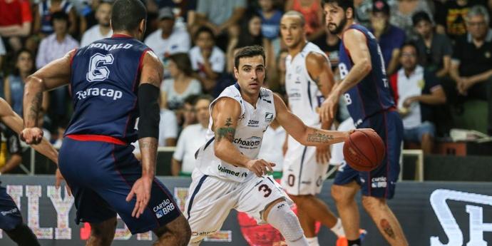 (Caio Casagrande / Bauru Basket)
