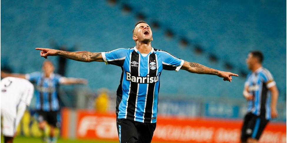 (LUCAS UEBEL/GREMIO FBPA)