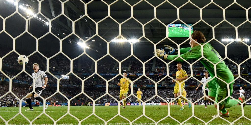  (PATRIK STOLLARZ/AFP)