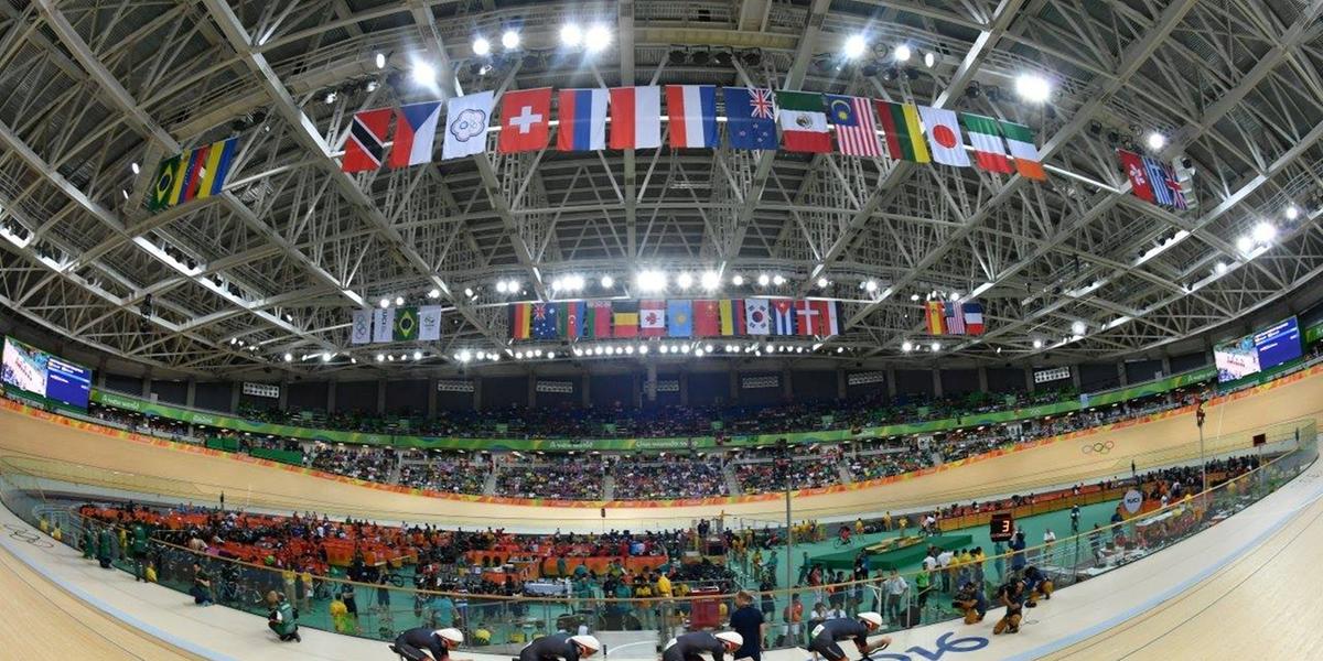 Velódromo do Parque Olímpico recebe atletas do Brasil e do exterior no Rio  Grappiling de luta livre esportiva — Ministério do Esporte