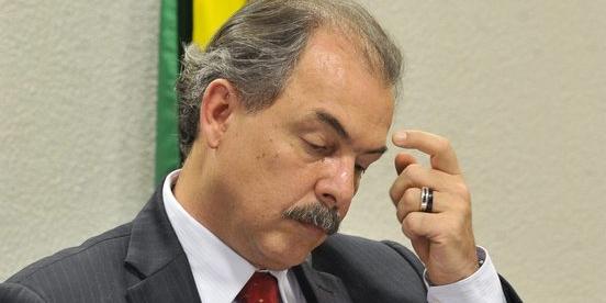 (Antônio Cruz)