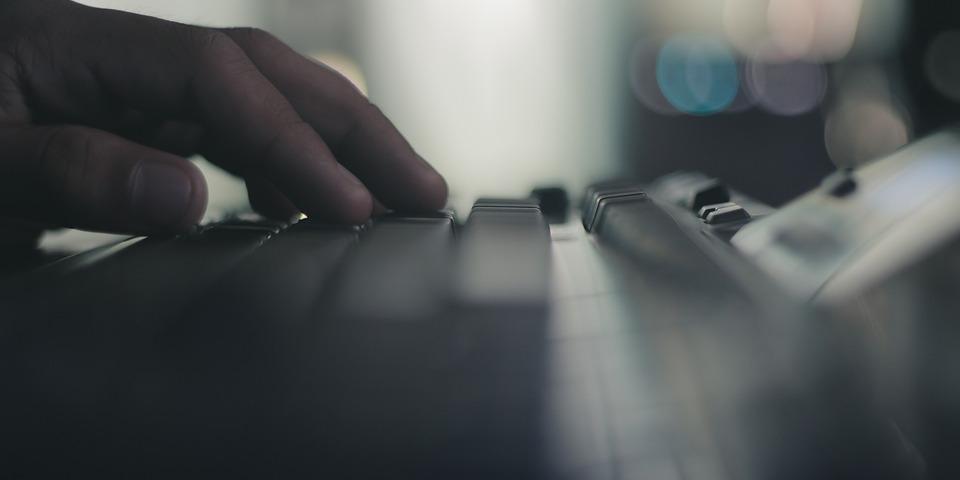 Suspeito estaria envolvido com o endereço eletrônico “Child abuse material”, associado ao compartilhamento e venda de conteúdo relacionado ao abuso sexual de crianças (Pixabay/ Uso livre)