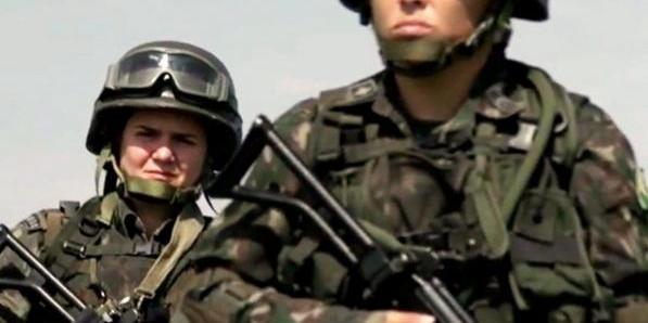 Exército brasileiro começa a treinar mulheres para o front