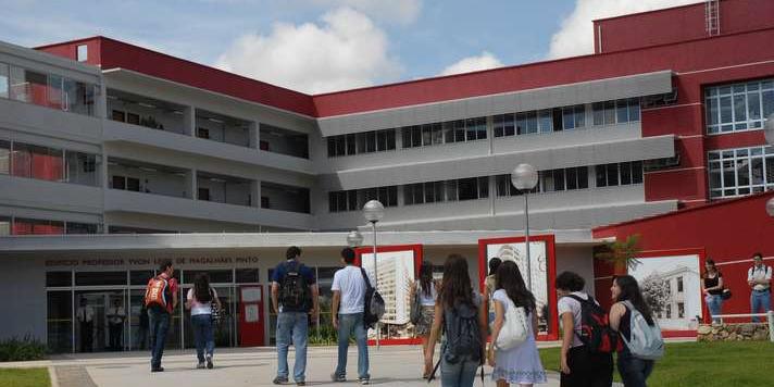 Enem é a principal porta de entrada para universidades públicas como a UFMG (Foca Lisboa / UFMG)