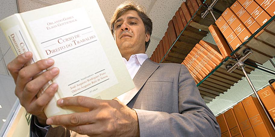 (Flávio Tavares)