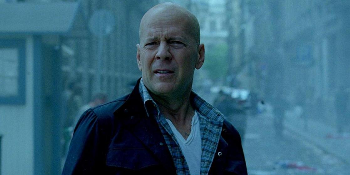 Bruce Willis passa bastão no novo Bruce Willis passa bastão no novo