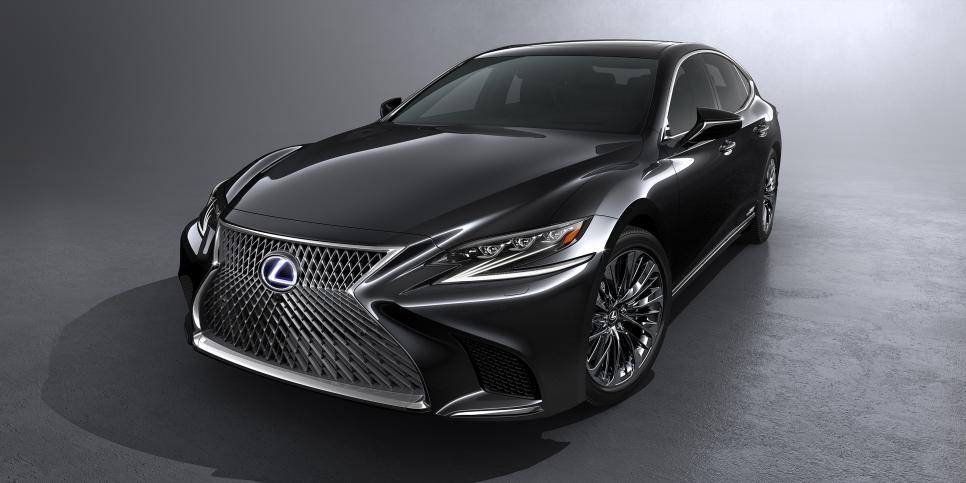 (Lexus)