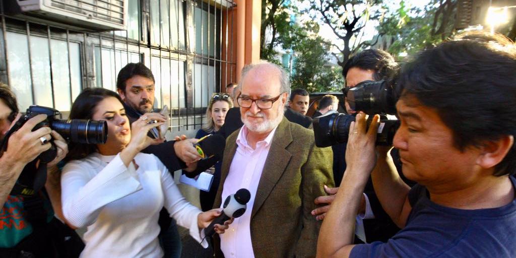 (Maurício Vieira)