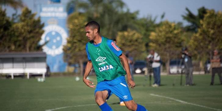 Contratado em 2017, o atacante não disputou nenhuma partida oficial com a camisa celeste (Bruno Haddad/Cruzeiro)