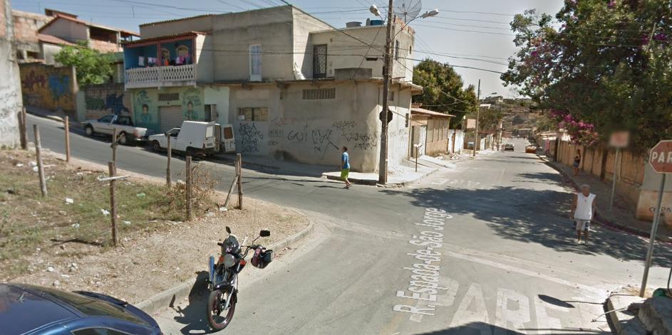 (Google Street View/Reprodução)