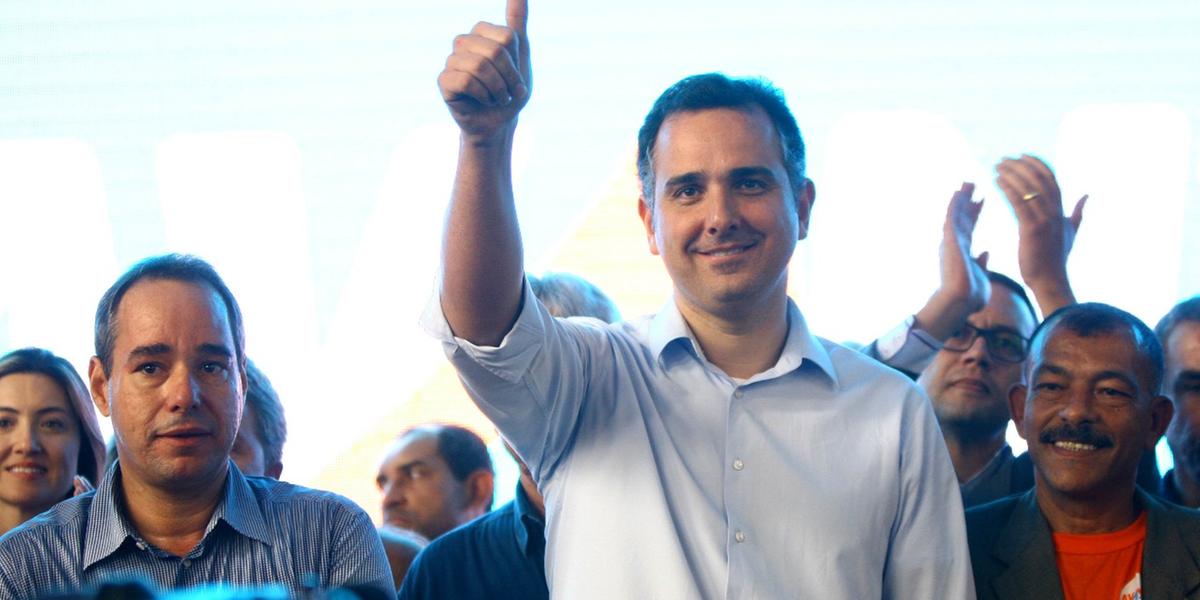 (Maurício Vieira)