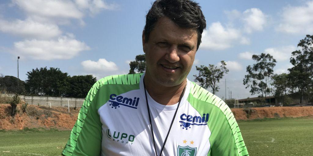  (Henrique André)