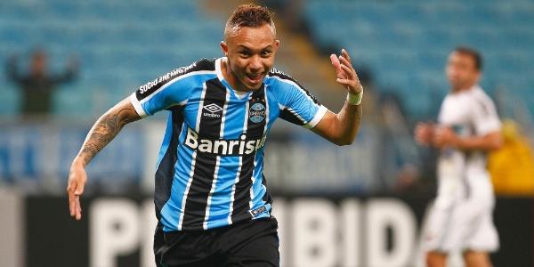 (LUCAS UEBEL/GREMIO)