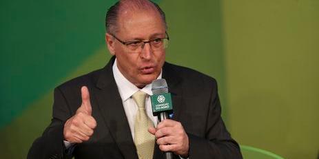 "Acaba com a cumulatividade. Isso deve dar um impulso à nossa economia”, disse o ministro (José Cruz / Agência Brasil)