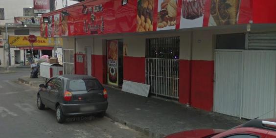 (Google Street View/Reprodução)